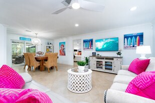 149 Beachcomber St, Unit SI ID1060574P in Marco Island, FL - Building Photo