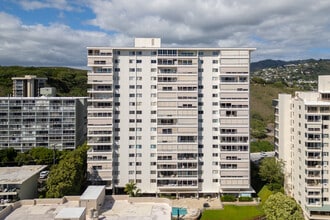 999 Wilder Ave in Honolulu, HI - Building Photo - Building Photo
