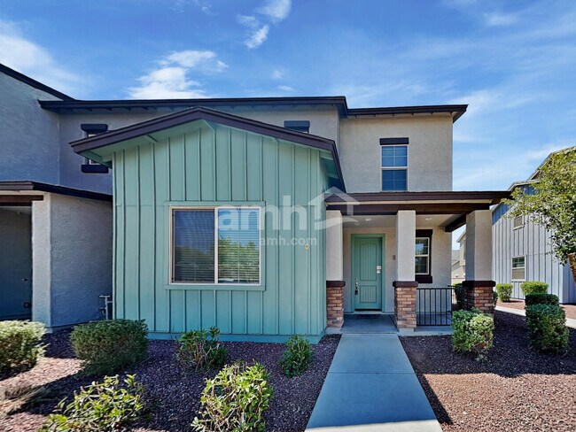 property at 20727 W Maiden Ln