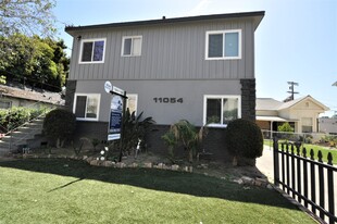 11054 Otsego St in Los Angeles, CA - Building Photo