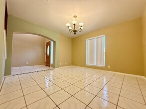 13720 Greinert Dr in Pflugerville, TX - Foto de edificio - Building Photo