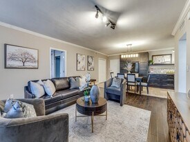 3701 Turtle Creek Blvd in Dallas, TX - Building Photo