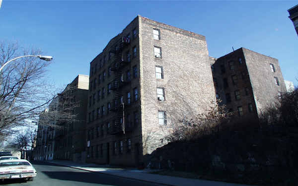 1344 University Ave in Bronx, NY - Building Photo