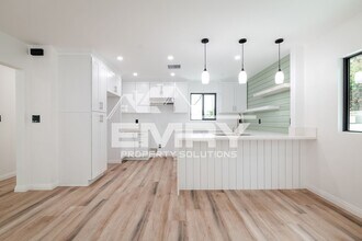 9135 Arrington Ave in Downey, CA - Building Photo - Building Photo