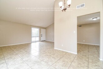 6014 S 41st Pl in Phoenix, AZ - Foto de edificio - Building Photo