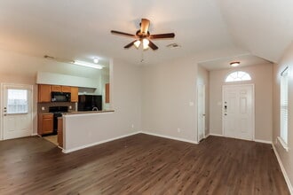 7122 Aurora Falls Ln, Unit 1 in Houston, TX - Building Photo - Building Photo