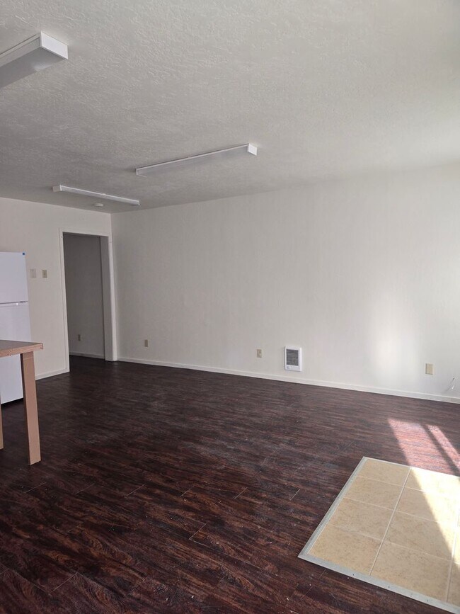 120 S Main St in Merrill, OR - Building Photo - Building Photo