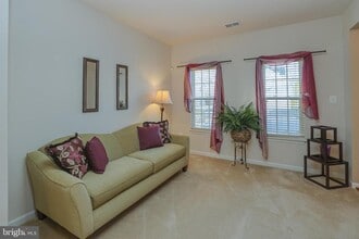 2975 Kincaid Dr in Waldorf, MD - Building Photo - Building Photo