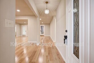 314 N Lakeside Terrace in Mustang, OK - Building Photo - Building Photo