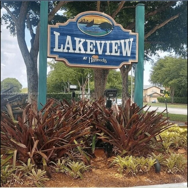 property at 9727 Hammocks Blvd