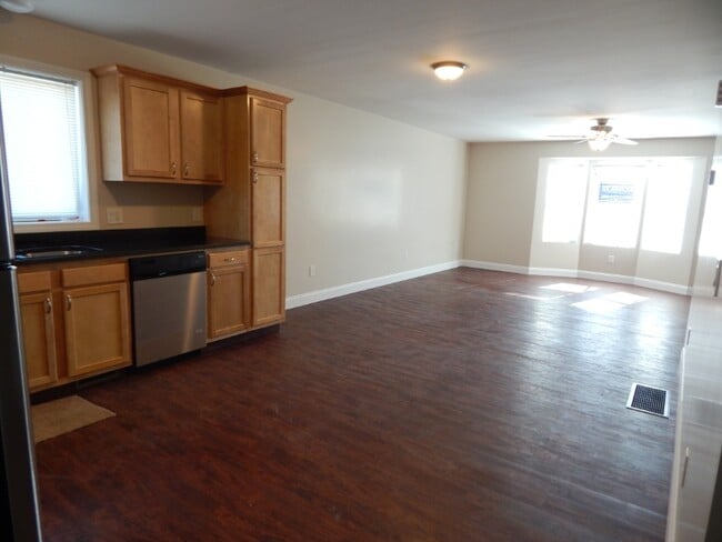 30 James St in East Providence, RI - Building Photo - Building Photo