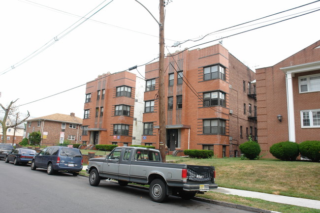 357-363 W End Ave in Elizabeth, NJ - Building Photo - Building Photo