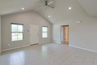 2055 Michigan St in New Braunfels, TX - Building Photo - Building Photo