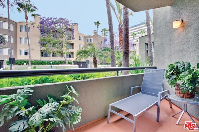 1420 Peerless Pl-Unit -1420 in Los Angeles, CA - Building Photo - Building Photo