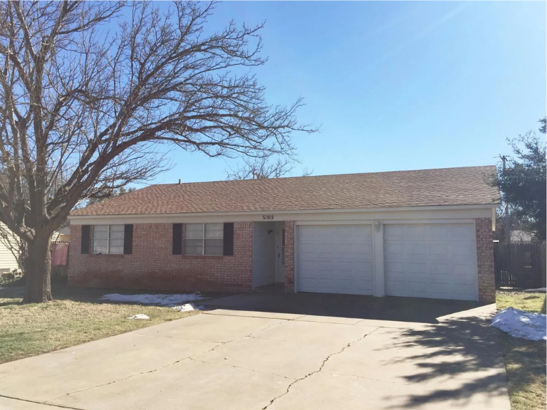 5303 23rd St in Lubbock, TX - Foto de edificio