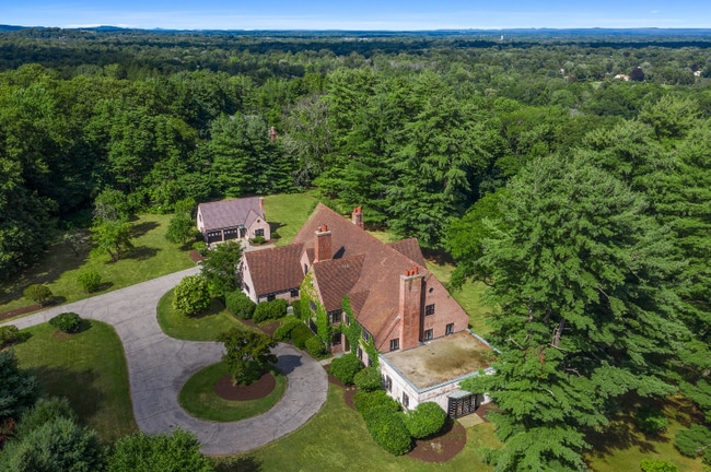 50 Orchard Rd in West Hartford, CT - Building Photo - Building Photo
