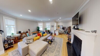 15 Lanark Rd in Brookline, MA - Building Photo - Building Photo