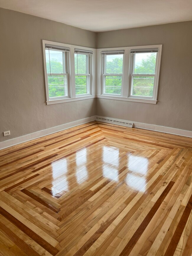 80 N Hancock St