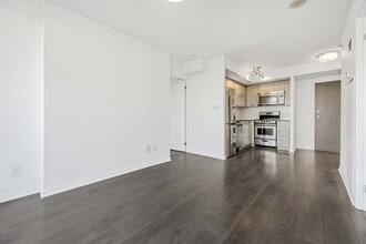 68 Abell St in Toronto, ON - Building Photo - Building Photo