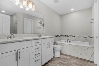 7620 North Point Rd in Sparrows Point, MD - Building Photo - Building Photo