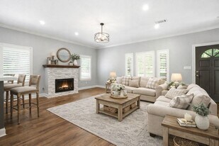 502 Louisa St in Montgomery, TX - Building Photo