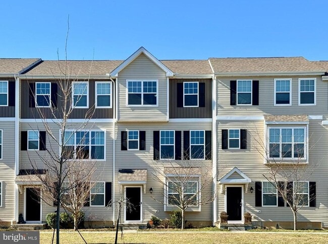 property at 43 Tyndall Trl