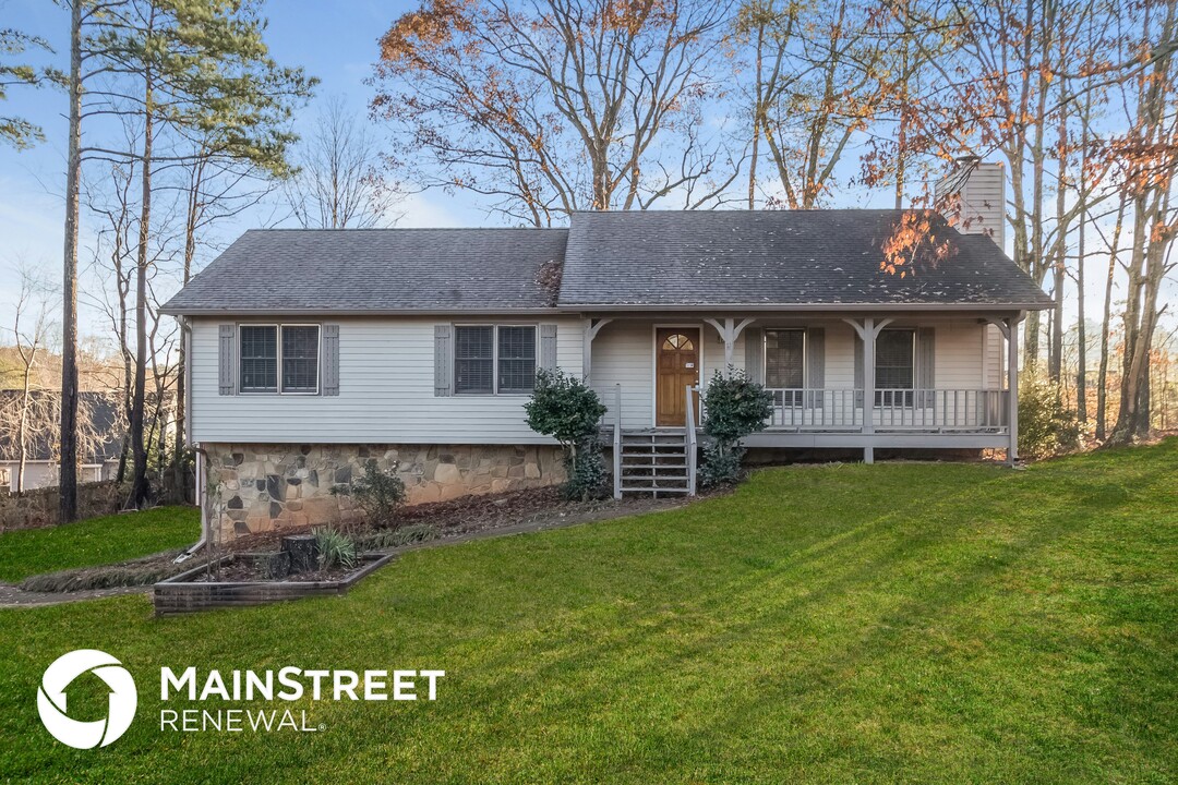 158 Victoria Station in Woodstock, GA - Building Photo