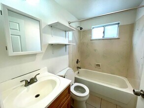 1083-1085 67th St in Oakland, CA - Building Photo - Building Photo