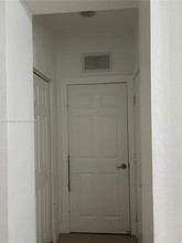 10788 NW 74th St in Doral, FL - Building Photo - Building Photo