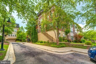 510 Overlook Park Dr in Oxon Hill, MD - Building Photo - Building Photo