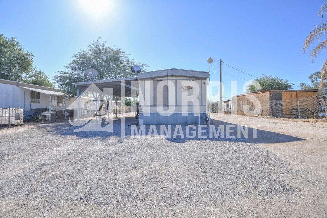 18409 W Carol Ave in Casa Grande, AZ - Building Photo
