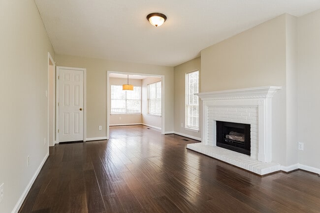 2012 Russet Meadows Ct in Hoover, AL - Building Photo - Building Photo
