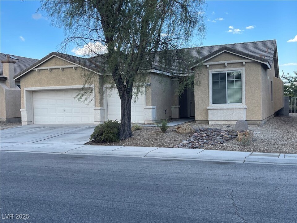 5832 Vista Luna St in North Las Vegas, NV - Building Photo