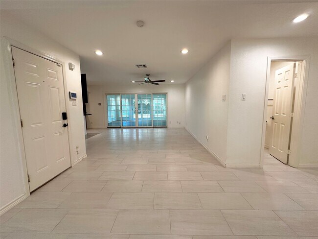 9626 Highmeadow Dr in Houston, TX - Building Photo - Building Photo