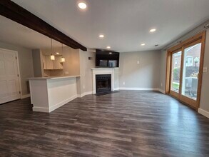 144 Quincy Shore Dr in Quincy, MA - Building Photo - Building Photo