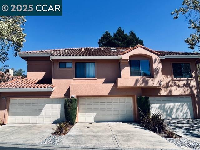 property at 3046 Lakemont Dr