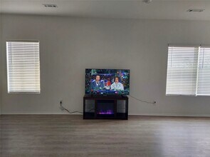 6705 SW Dignity Ave in Bentonville, AR - Building Photo - Building Photo