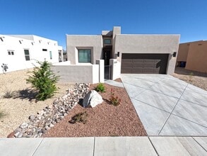 3729 Santa Clarita Ave in Las Cruces, NM - Building Photo - Building Photo
