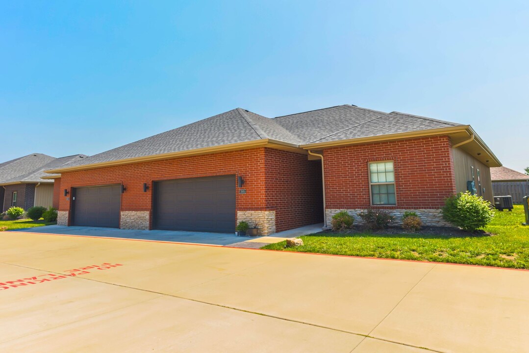 3013 W Cardinal St in Springfield, MO - Building Photo