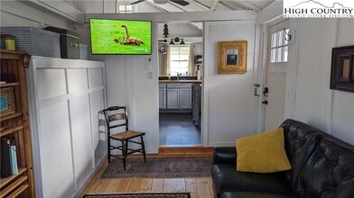 494 Cranberry St in Newland, NC - Building Photo - Building Photo