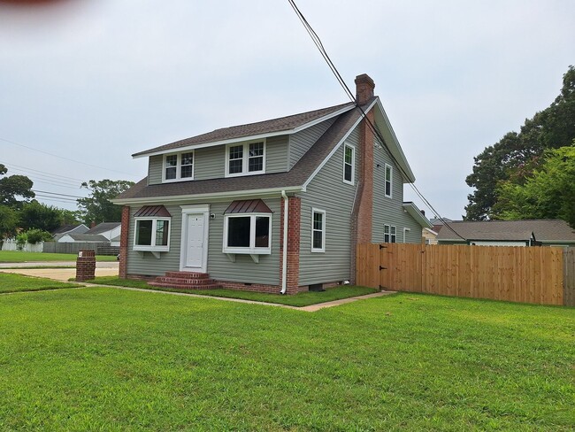 property at 1814 Kecoughtan Rd