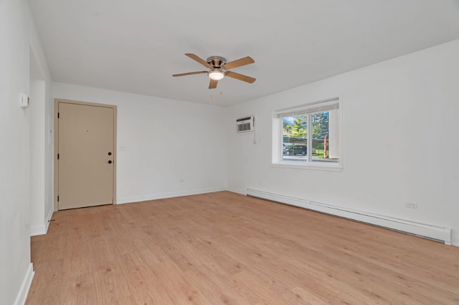 515 Pasadena Ave in Crest Hill, IL - Building Photo - Building Photo