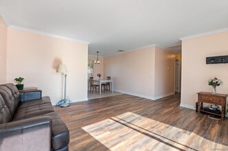 9210 Kenwood Dr in Spring Valley, CA - Building Photo - Building Photo