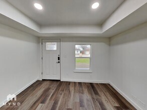 2129 San Antonio St in Grand Prairie, TX - Building Photo - Building Photo