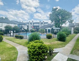 Stonegate Apartments