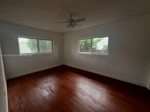 4700 SW 7th St in Coral Gables, FL - Building Photo - Building Photo