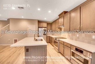 6030 Graphite Pl in Dublin, CA - Building Photo - Building Photo