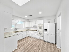 5522 Willow Cir in Fort Worth, TX - Foto de edificio - Building Photo