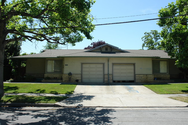 Duplex in San Jose, CA - Building Photo - Building Photo