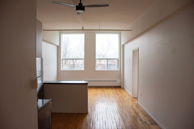 67 Wyndham St S in Guelph, ON - Building Photo - Building Photo